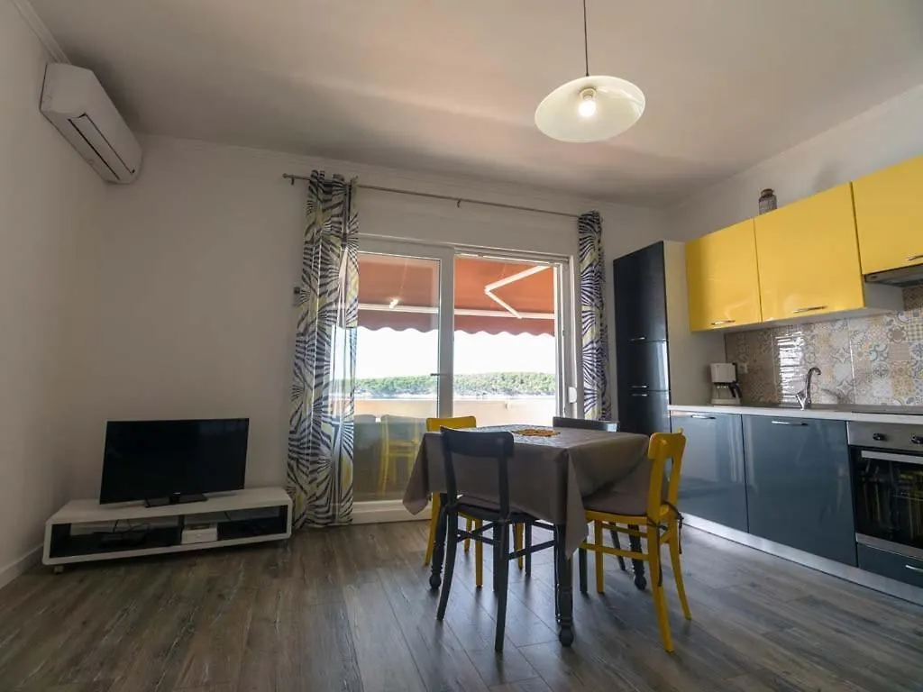 Apartment Oaza Planjke - Apartman Dora Rab Town