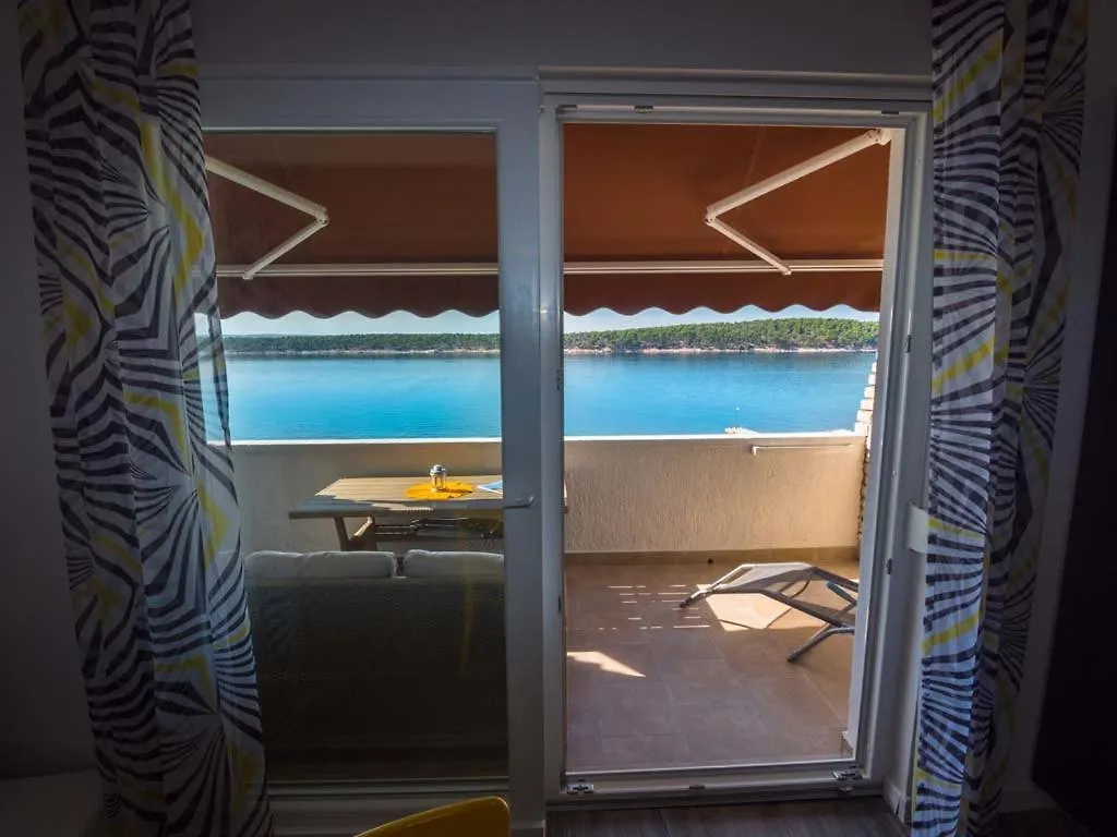 Oaza Planjke - Apartman Dora Rab Town