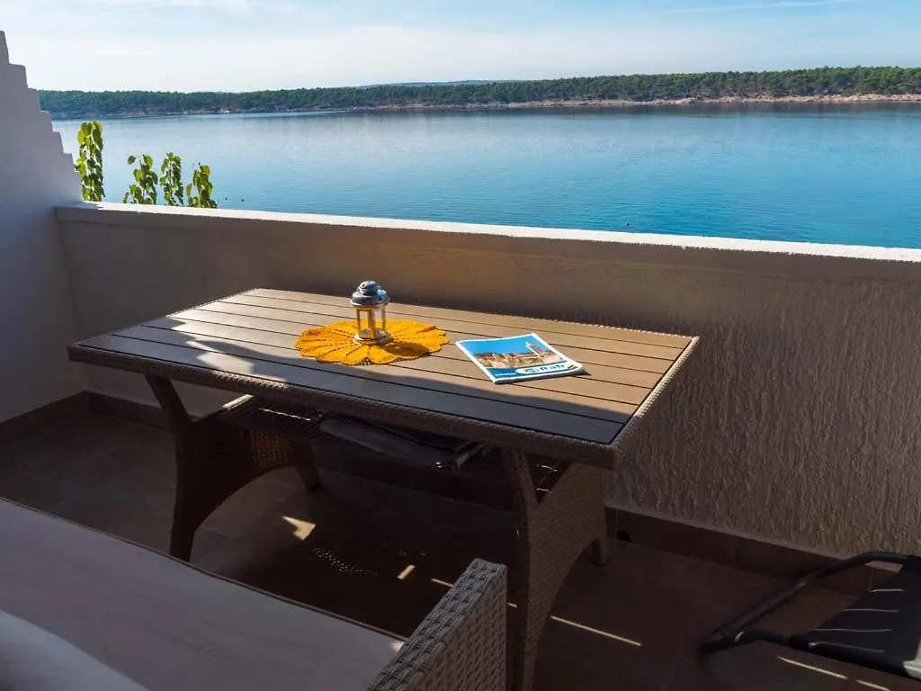 Oaza Planjke - Apartman Dora Rab Town 0*,
