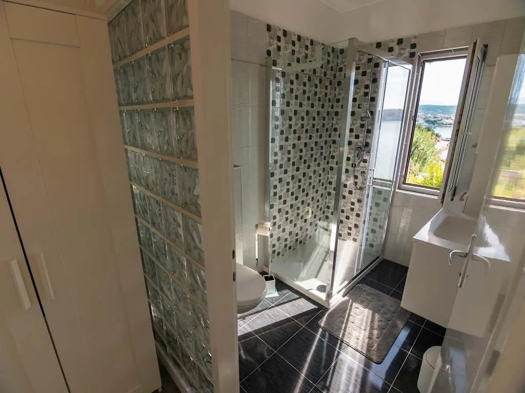 Oaza Planjke - Apartman Dora Rab Town Apartment